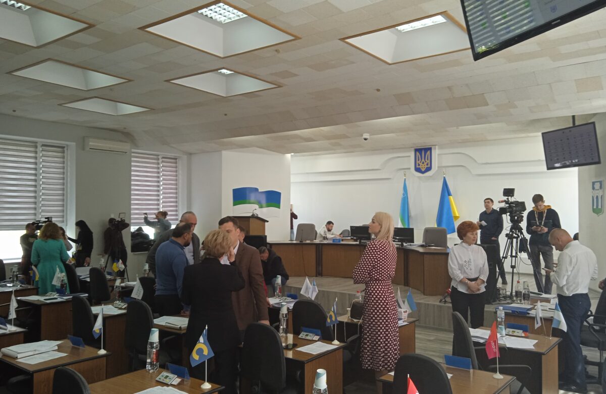 Депутати Рівнеради зібралися на чергову сесію