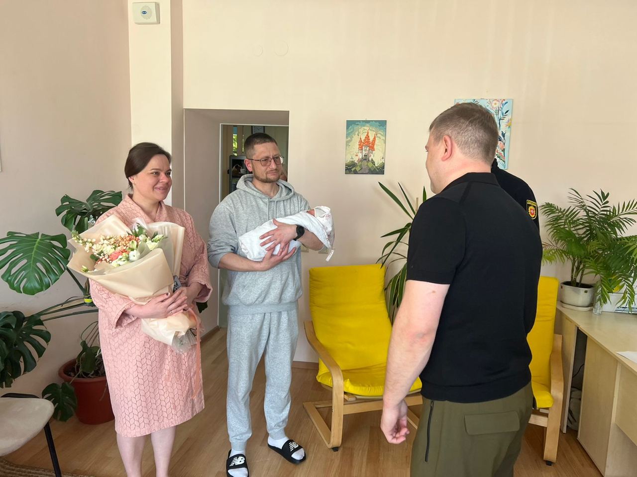 “Аби зустріти дівчат повернувся з Бахмута” –  в родині Героя з Рівного поповнення 0000