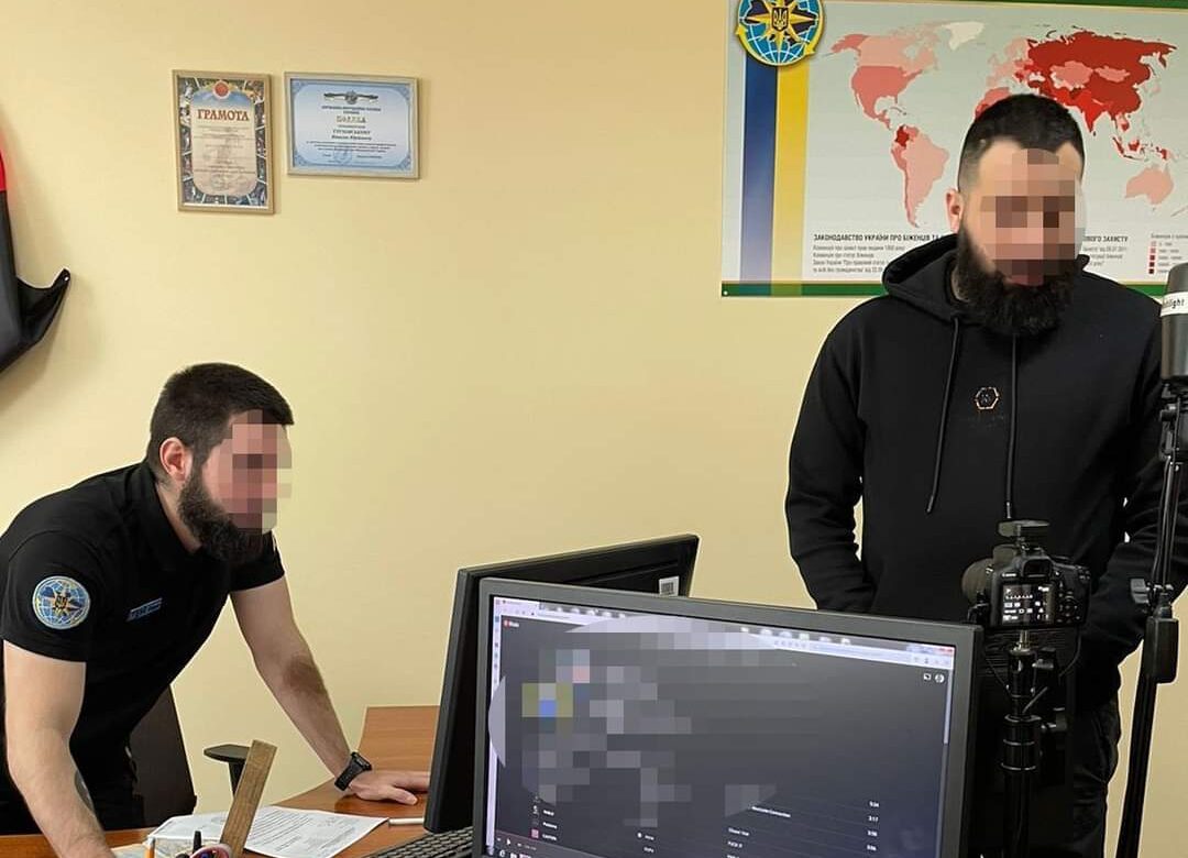 Мустафу, який хвалив путіна на Оствиці, депортують