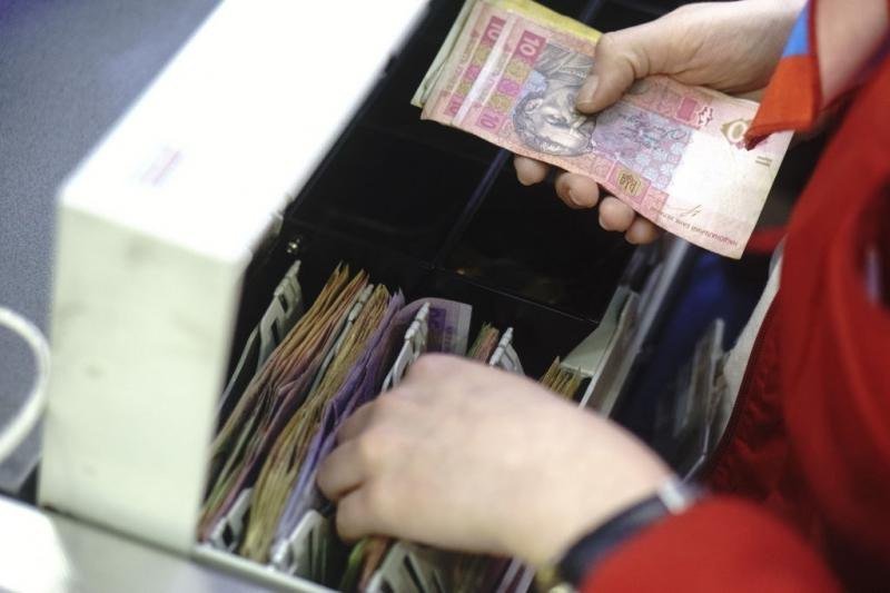 Касирка банку втекла з пів мільйоном гривень 0000