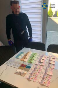 1 На Рівненщині викрили схему виїзду ухилянтів за кордон