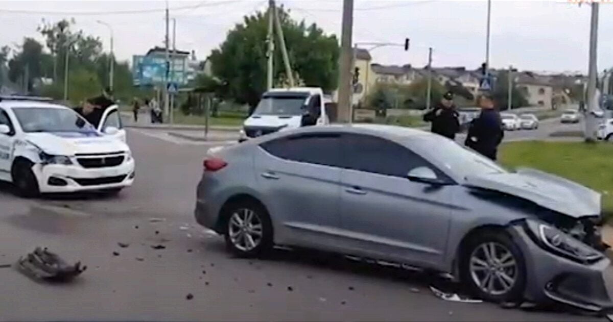 У Рівному “патрулька” потрапила в ДТП