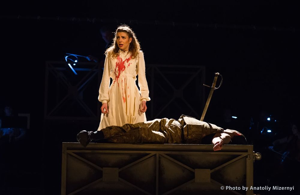 Куди піти на вихідних 20-21 травня у Рівному - Біла ворона. Фото Анатолія Мізерного