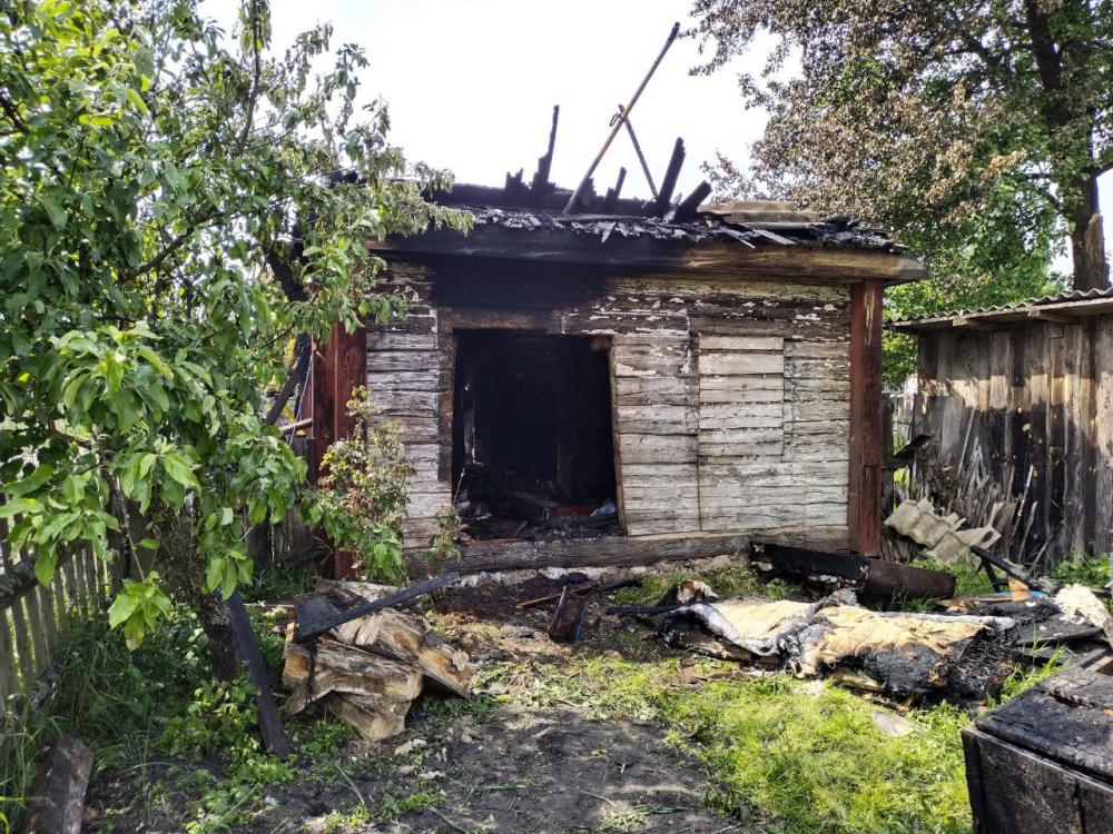 1 Мати та син загинули в пожежі на Рівненщині (+ФОТО)