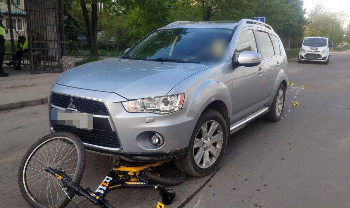 На Рівненщині 9-річний хлопчик потрапив під колеса авто