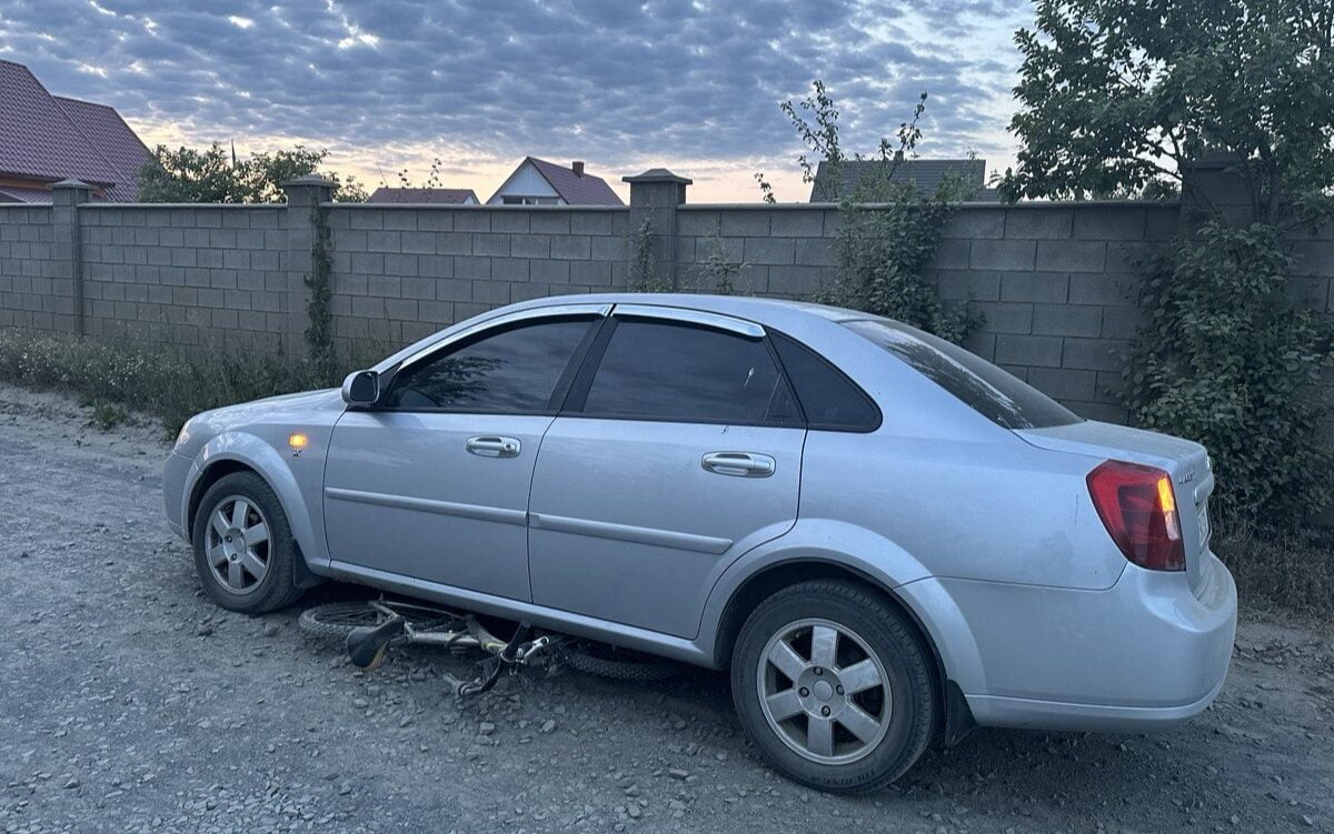 На Рівненщині восьмирічний велосипедист потрапив у ДТП
