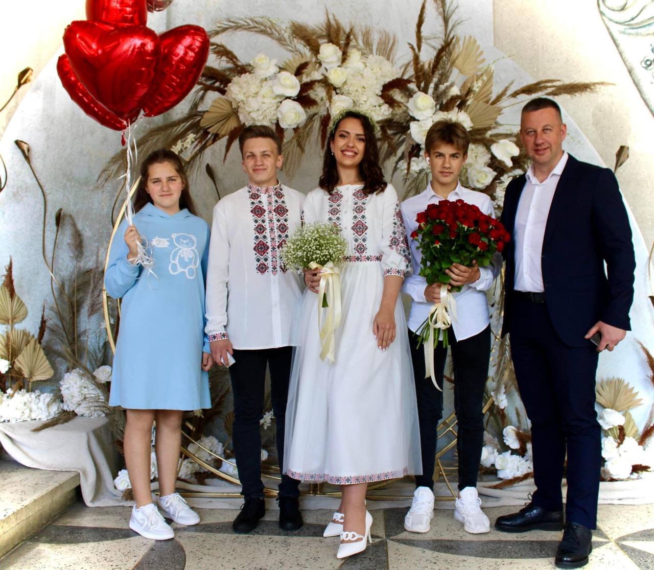 Секретар Рівнеради став дідусем 0000