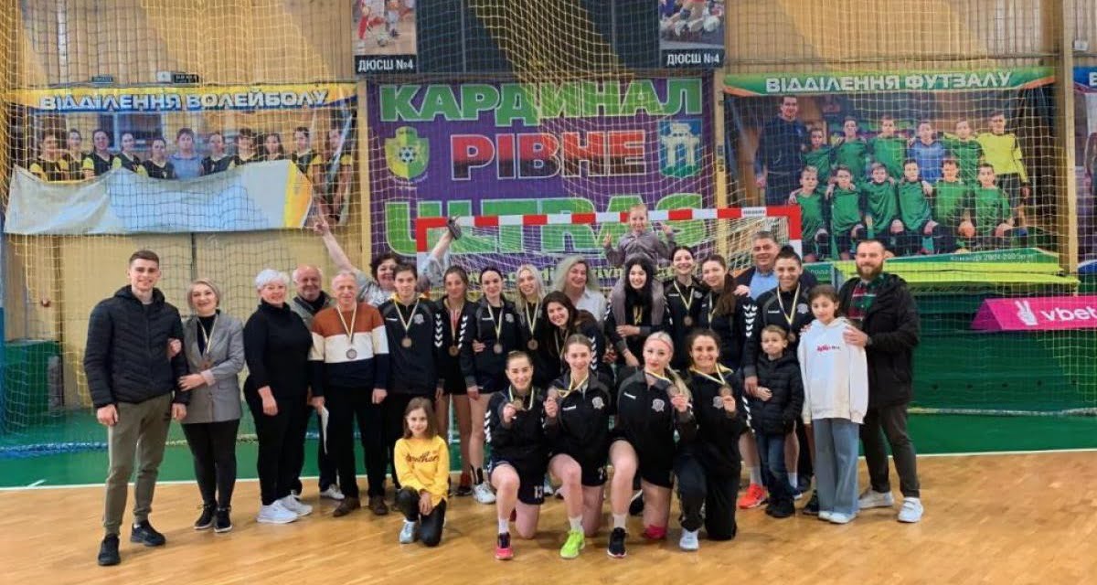 Рівненські гандболістки здобули бронзу чемпіонату України