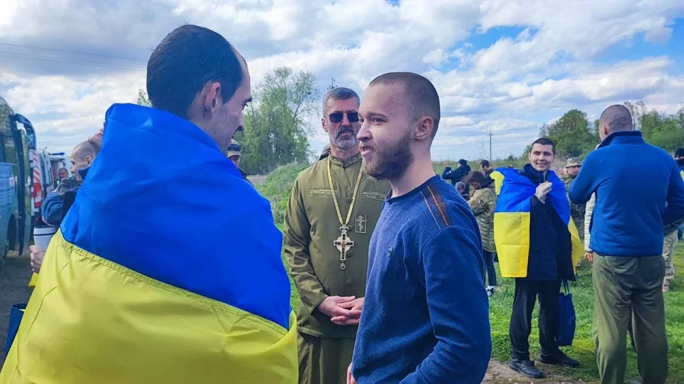 В Україну з російського полону повернулись 45 захисників