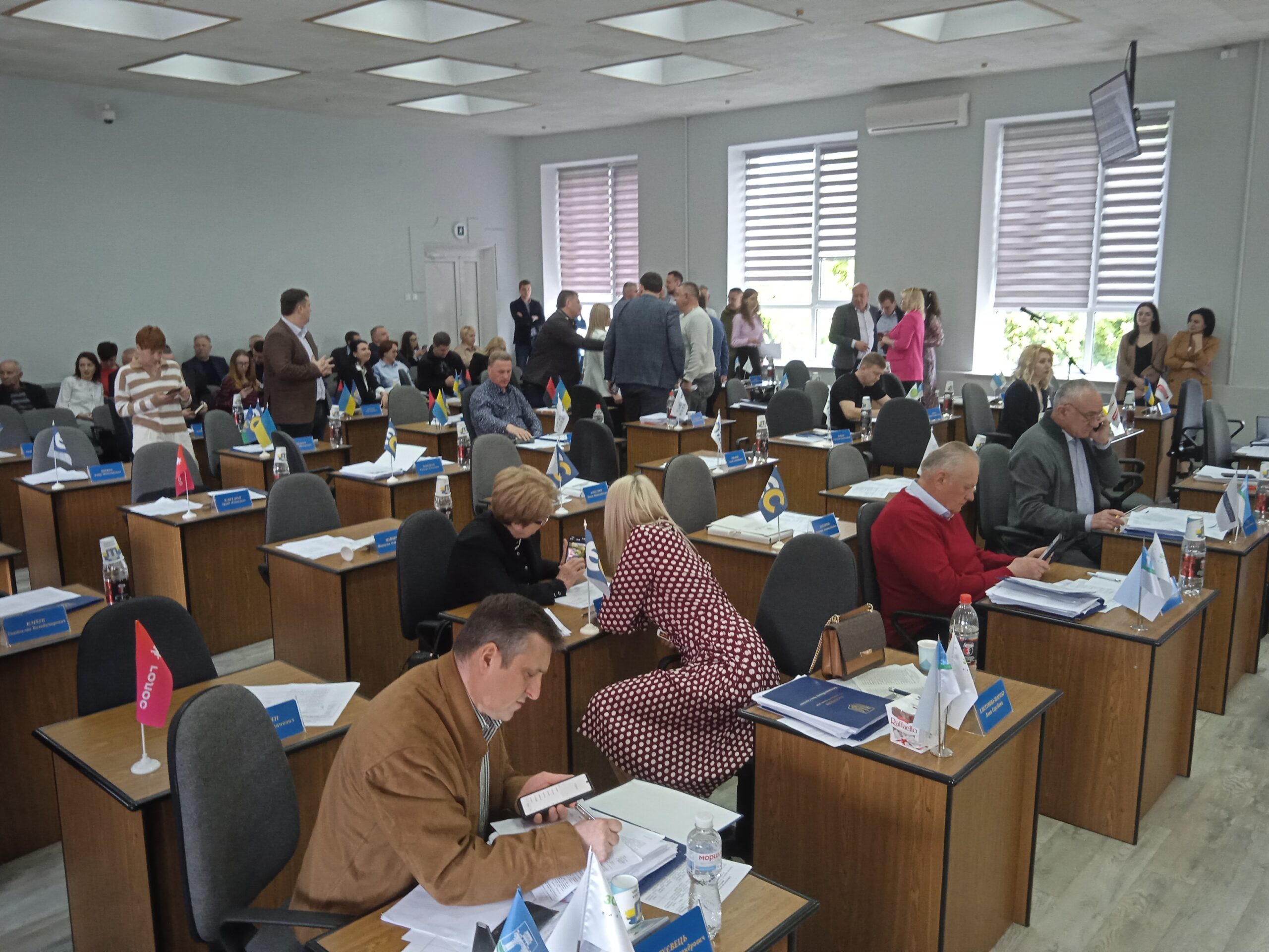 1 Депутати Рівнеради зібралися на чергову сесію