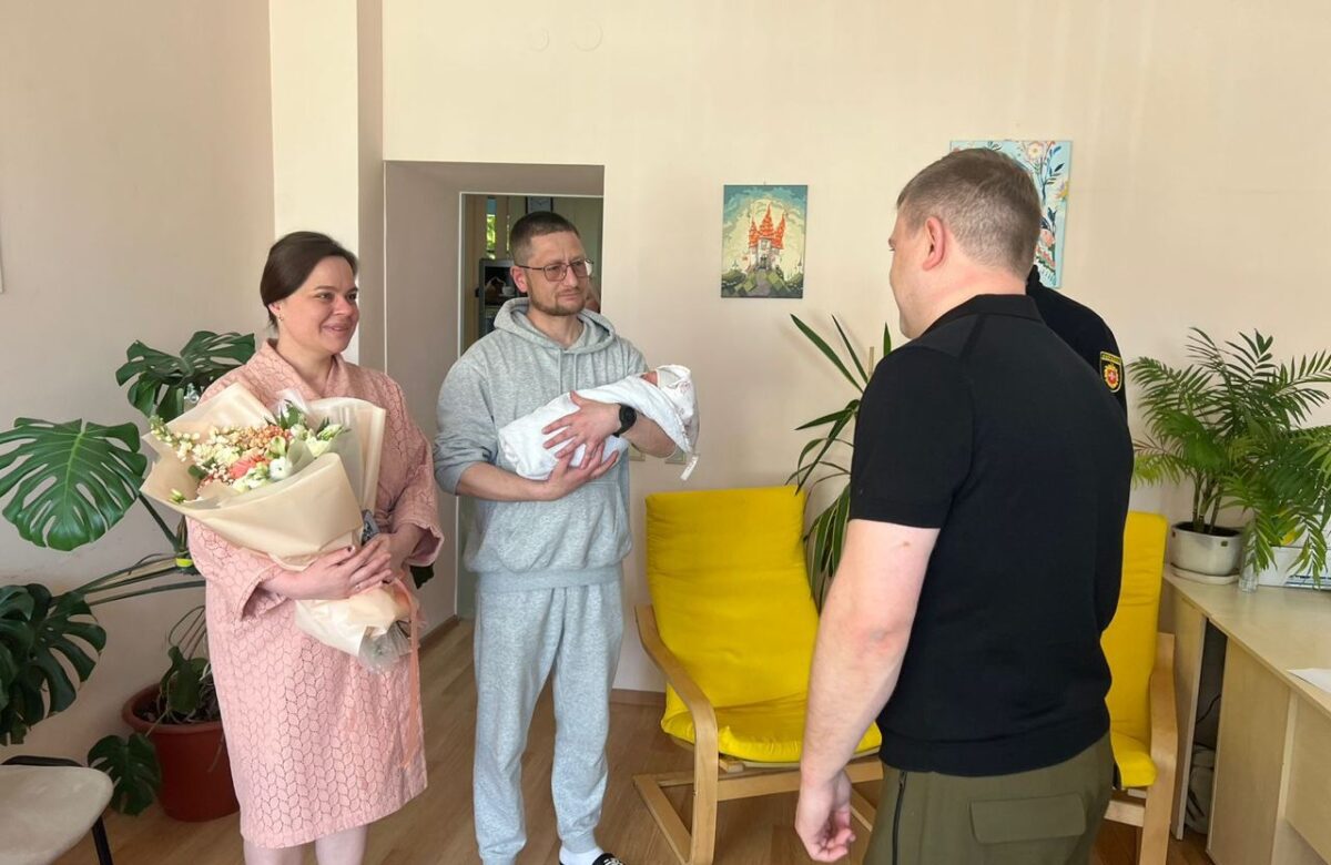 “Аби зустріти дівчат повернувся з Бахмута” –  в родині Героя з Рівного поповнення