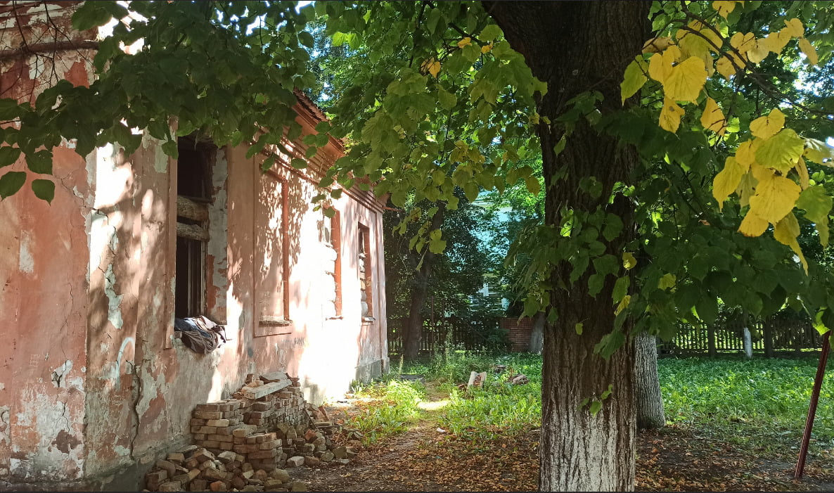 З молотка у Рівному продають будівлю поблизу Лебединки