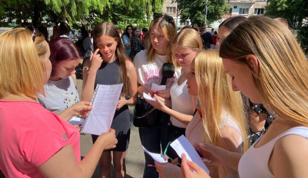 Рівненський Фаховий медколедж влаштував студентам креативне свято (ФОТО, ВІДЕО) (17)