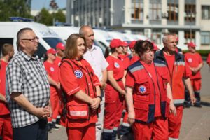 1 На Рівненщині "швидкій" видали позашляховики