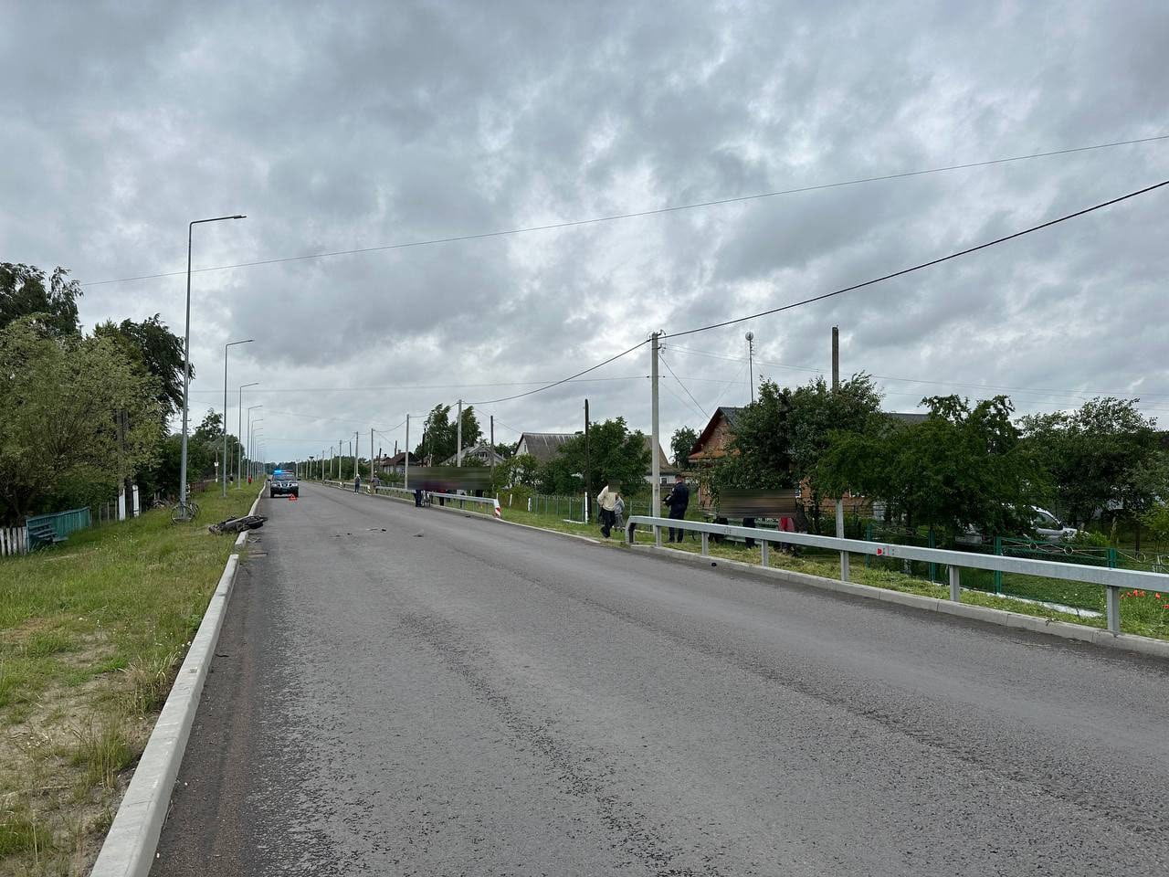 На Рівненщині скутерист врізався у легковик і потрапив до лікарні