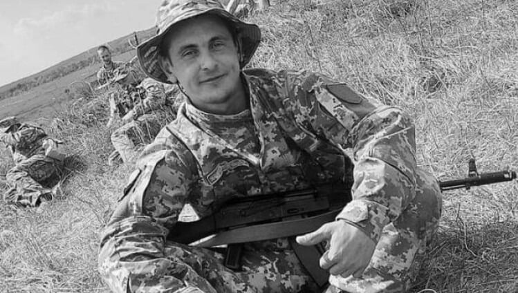 На щиті: 29-річного Героя повернули на Рівненщину 0000