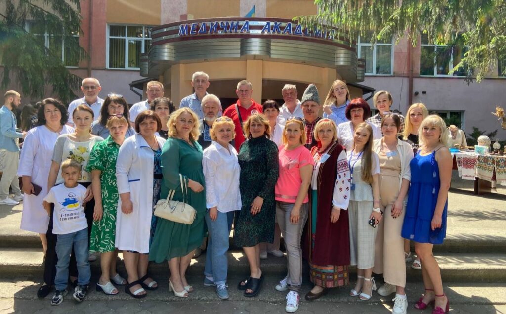 Рівненський Фаховий медколедж влаштував студентам креативне свято (ФОТО, ВІДЕО) (18)