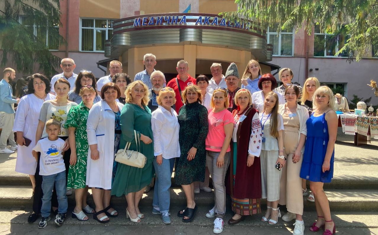 Рівненський Фаховий медколедж влаштував студентам креативне свято (ФОТО, ВІДЕО) (18)