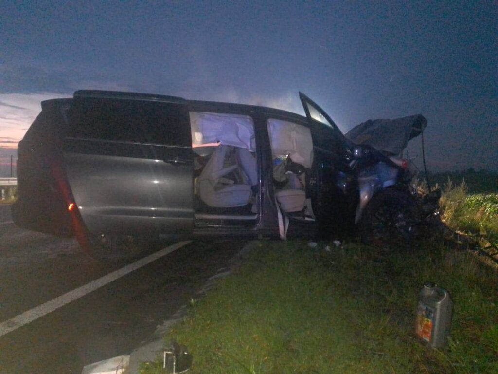 1 Лобове зіткнення неподалік Рівного: двоє людей загинули на місці