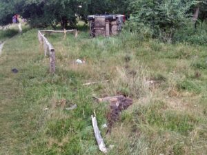 1 На Рівненщині п'яний водій наїхав на жінку і двох дітей