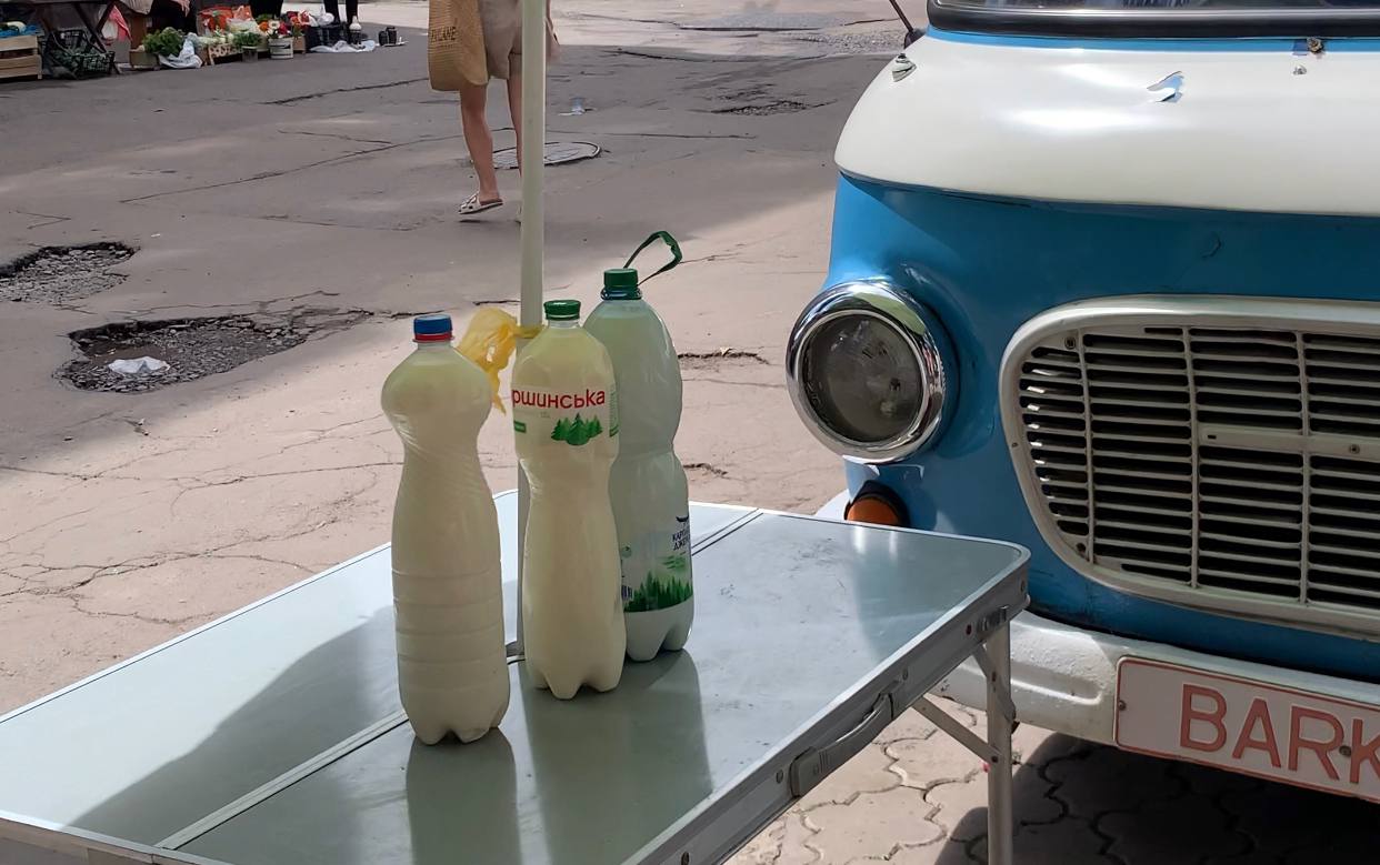 Муніципальна варта Рівного взялась за торговців на тротуарах 0000