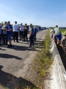 1 На Рівненщині селяни зупинили ходу московського патріархату до Почаєва (ФОТО)
