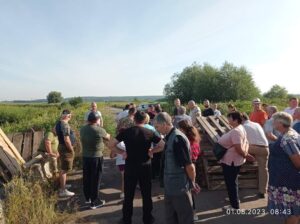 1 На Рівненщині селяни зупинили ходу московського патріархату до Почаєва (ФОТО)