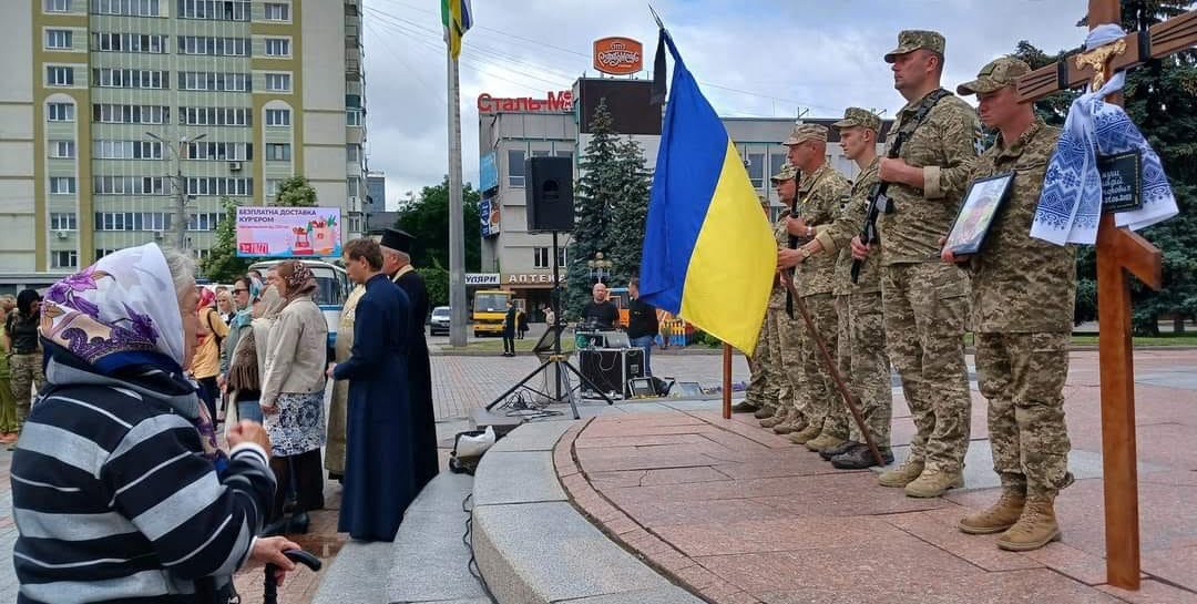 Рівненський підприємець отримав понад півмільйона за озвучення поховань Героїв 0000