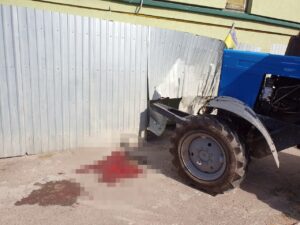 1 У Рівному трактор збив підлітка