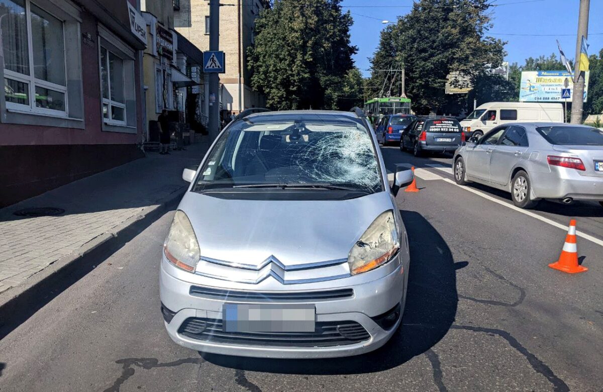 ДТП у Рівному: їхав зранку п’яний і збив на переході жінку