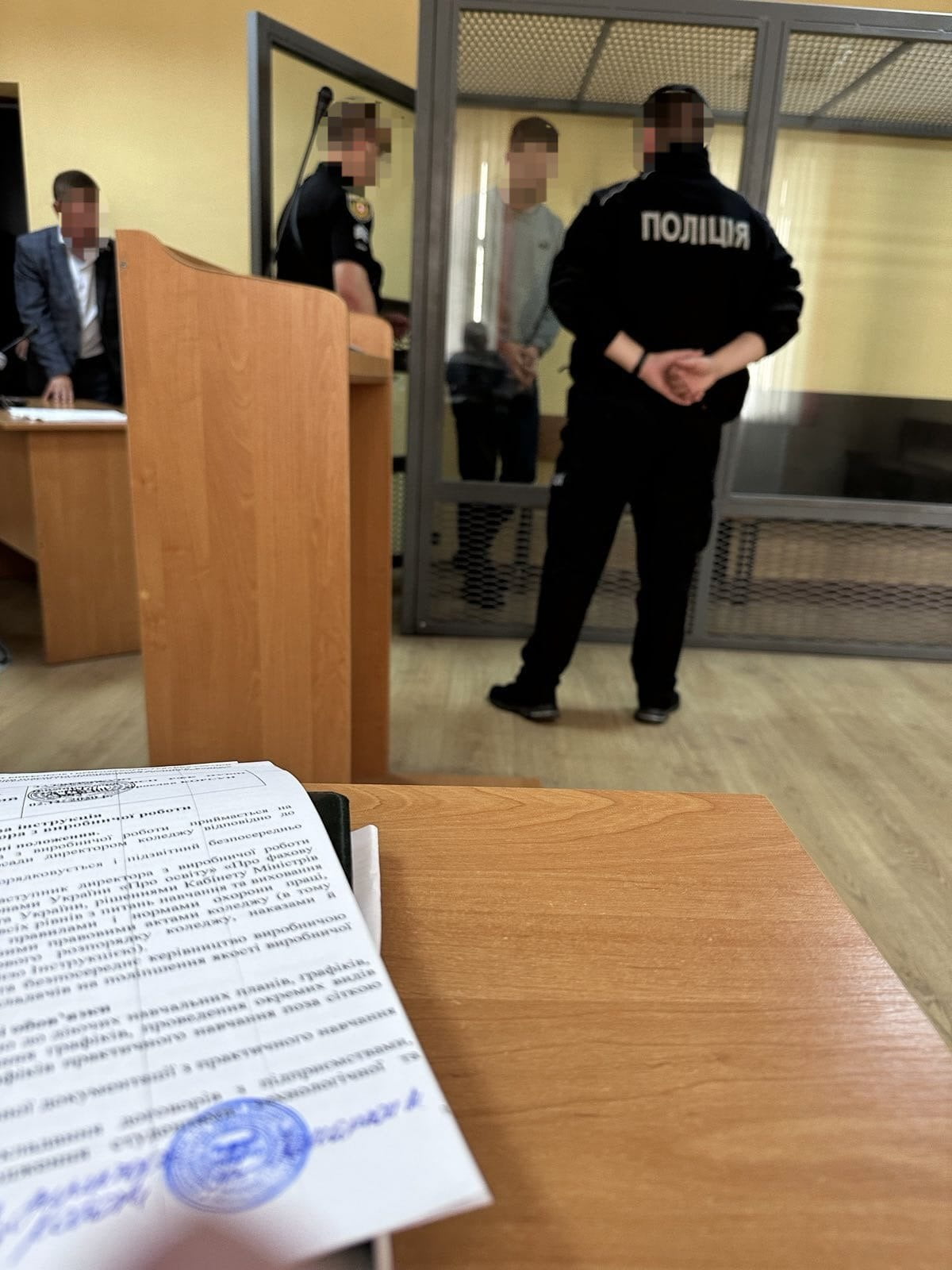 Стало відомо як суд покарав посадовця коледжу, якого викрили на хабарі