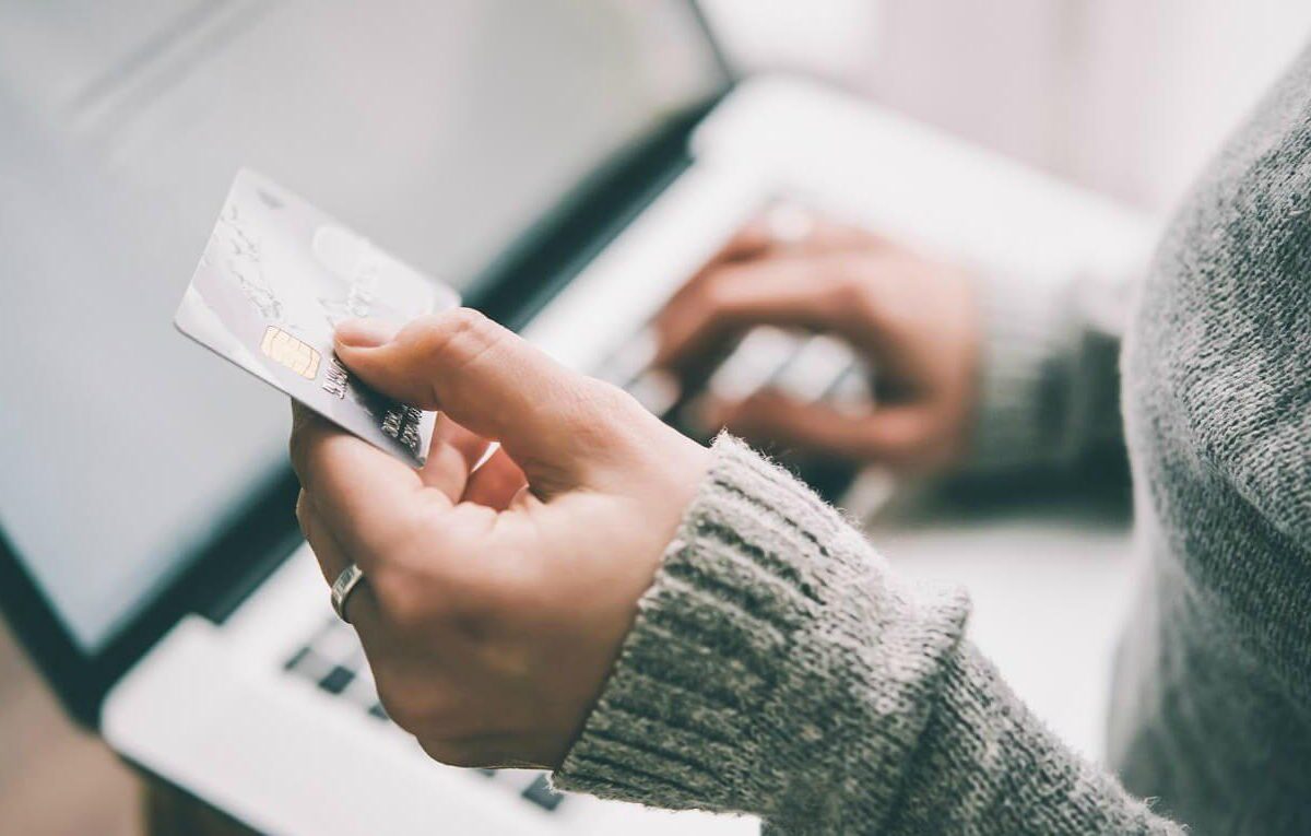 У Рівному судитимуть жінку, яка видала фейкових кредитів на чверть мільйона