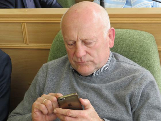 1 Стало відомо хто з депутатів Рівнеоблради прогулює сесійні засідання