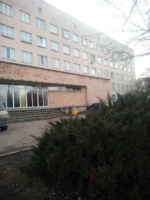 З вікна Рівненської міської лікарні вистрибнув пацієнт 0000
