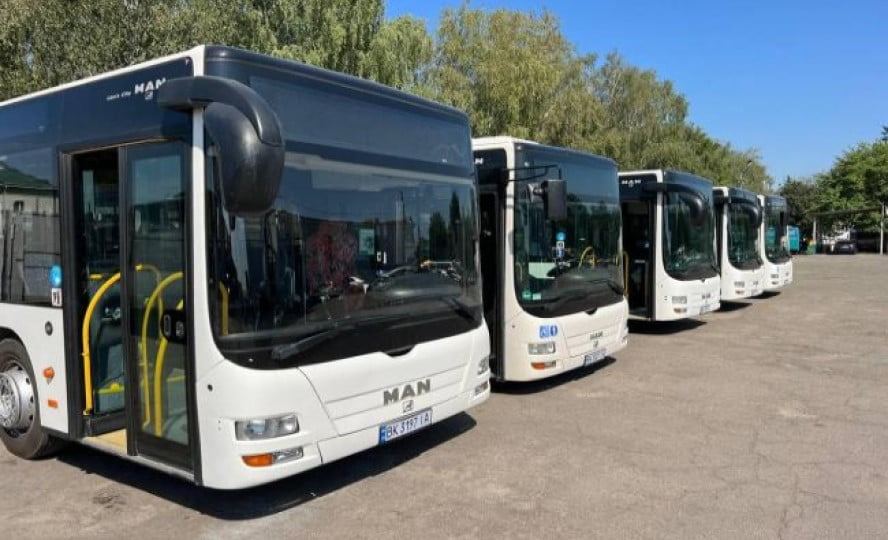 У Рівному з’являться нові низькопідлогові автобуси