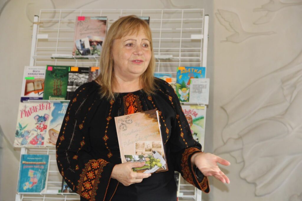 Зустрілися, покавували і книги почитали: У Рівному відбувся захід "Кава з письменником"