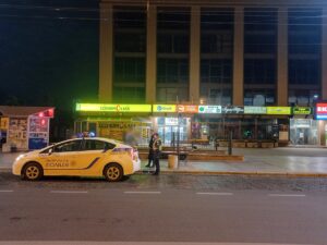 1 У Рівному судитимуть 18-річного грабіжника