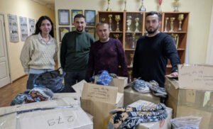 1 На Рівненщині стартував збір шкарпеток для військових