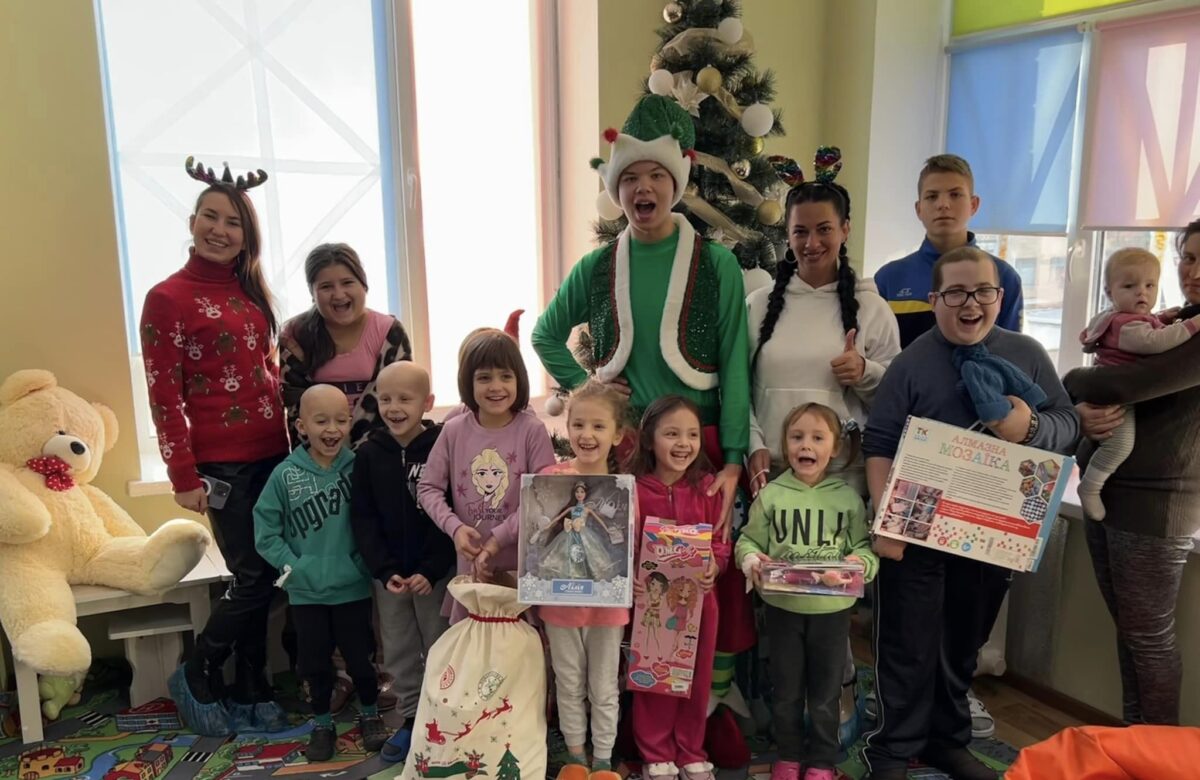 Фельдшерки з Нікополя стануть Миколаями для рівненських дітей