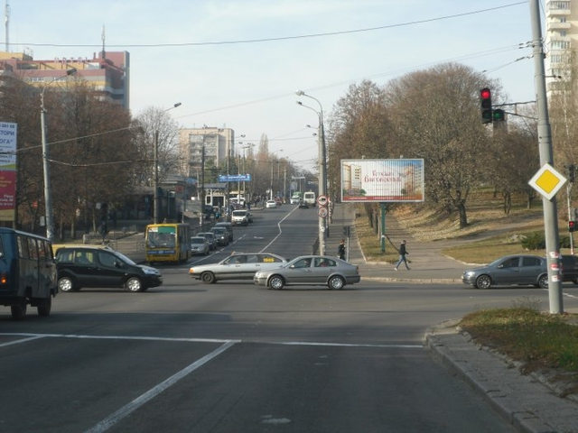 У Рівному велетенські затори після оновлення світлофора (ФОТО) 0000