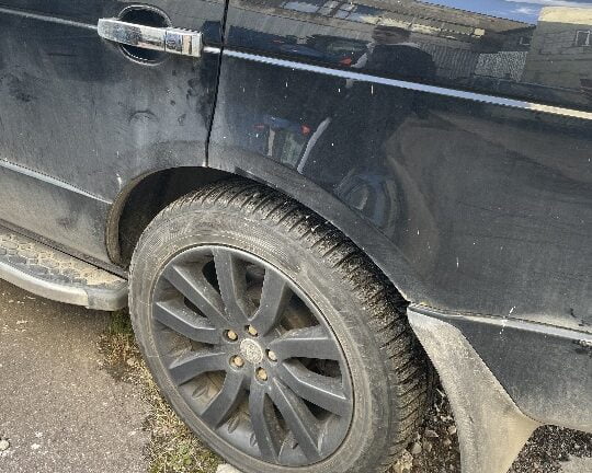 1 У Рівному на державному аукціоні продають арештований позашляховик