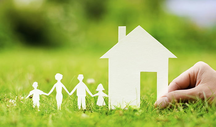 Понад два десятки родин військових з Рівненщини та переселенці отримають власне житло