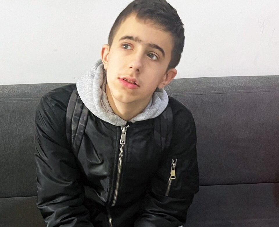 У Рівному розшукують родичів неповнолітнього