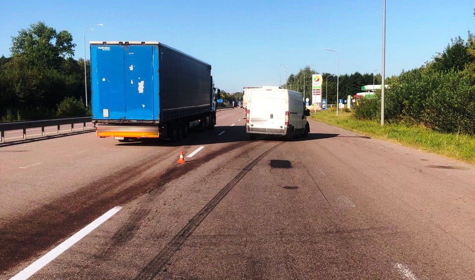 До 10 років за ґратами може отримати водій, який на Рівненщині збив на смерть матір із сином