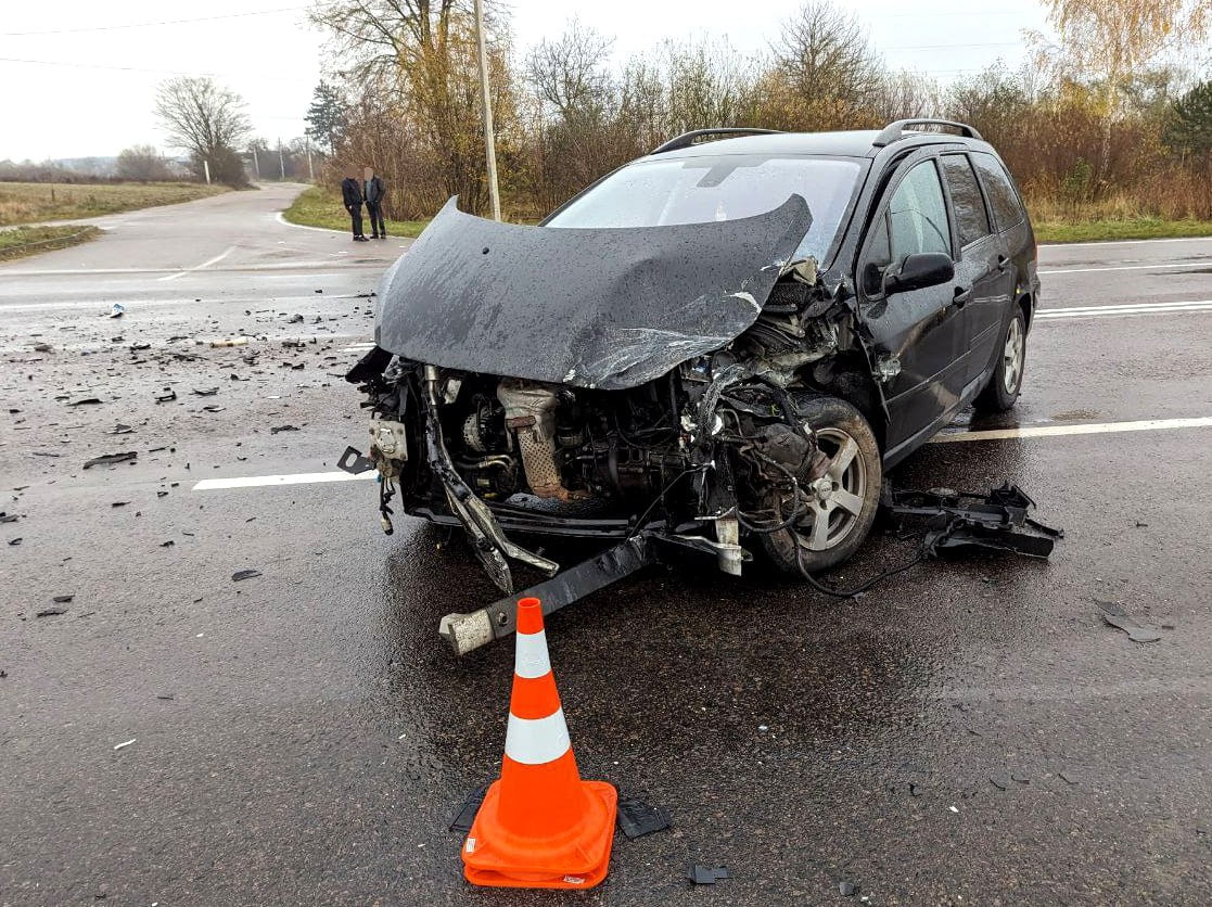 Унаслідок ДТП у Рівненському районі травмувалася вагітна жінка 0000