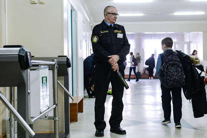 На Рівненщині посилять заходи безпеки: скрізь будуть металодетектори 0000