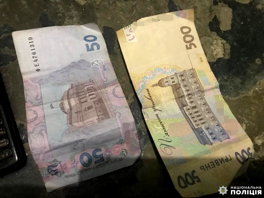 1 По 2 тисячі гривень за дозу: рівнянина затримали за збут амфетаміну