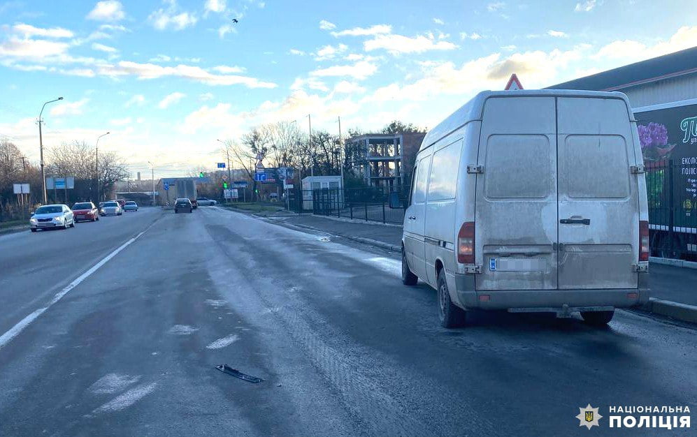 1 Помер пішохід, якого вранці збили на переході в Рівному (ФОТО)