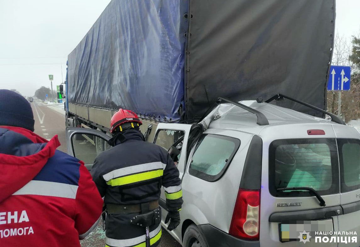 1 На Рівненщині летальна ДТП: двоє загинуло