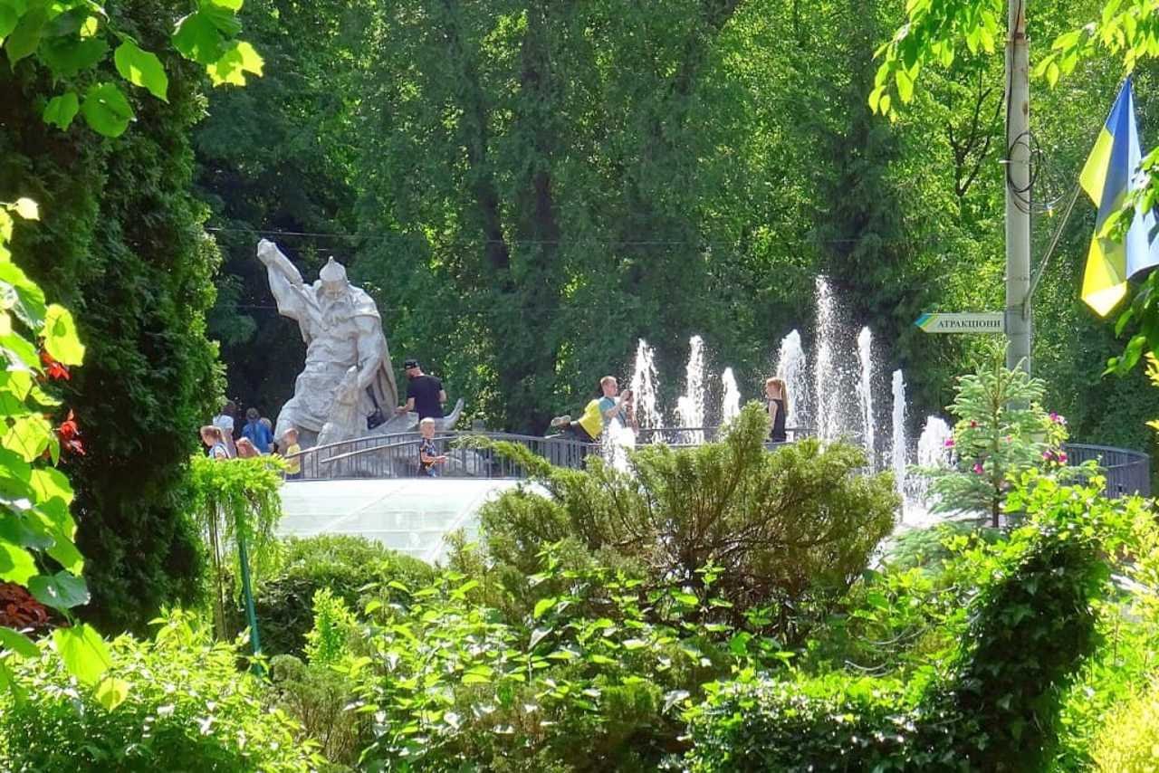 Вулиці Рівного планують озеленити за 26 мільйонів гривень 0000